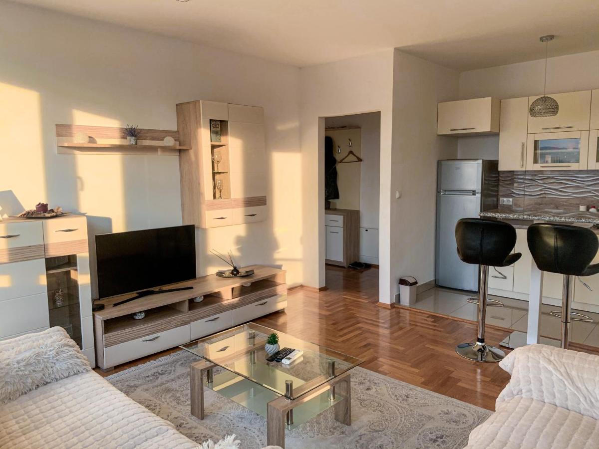 Stan Na Dan Bella Apartman Banja Luka Kültér fotó